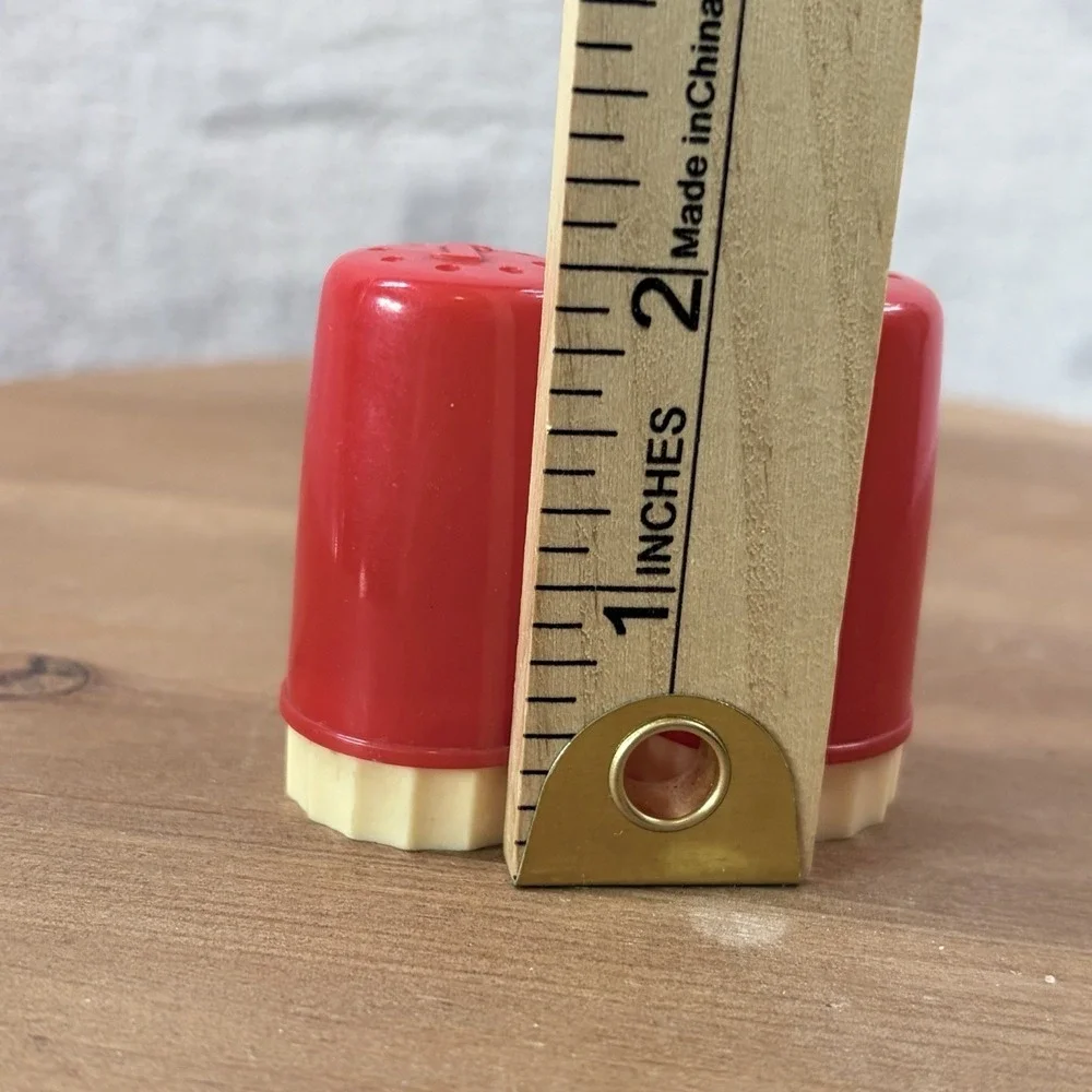 Vintage Red Plastic Mini Salt Pepper Shakers 2